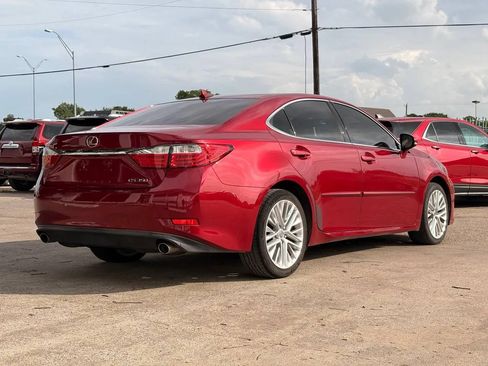 Used 2013 Lexus ES 350 w/ Luxury Pkg FWD image 3
