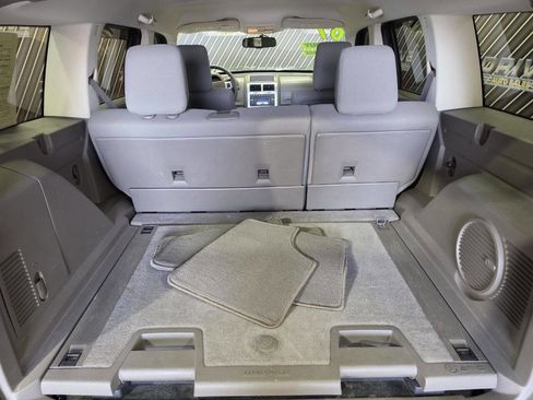 Used 2008 Dodge Nitro SLT w/ Convenience Group RWD image 20