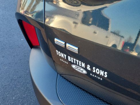 Certified 2022 Ford Escape SE w/ Convenience Package image 7