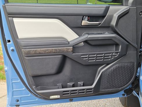 New 2026 Toyota Tacoma Limited AWD/4WD image 11