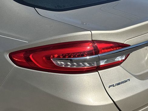 Used 2017 Ford Fusion S FWD image 7