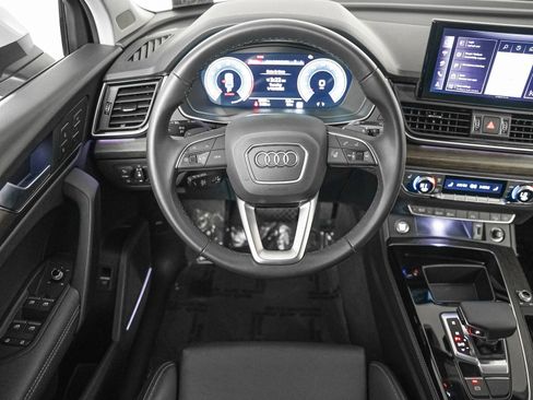 Certified 2025 Audi Q5 2.0T Premium Plus w/ Premium Plus Package image 15