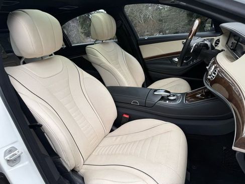 Used 2015 Mercedes-Benz S 550 Sedan image 12
