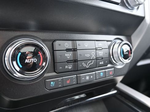 Used 2020 Ford F350 Platinum AWD/4WD image 30