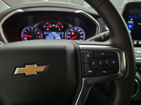 Used 2025 Chevrolet Blazer LT FWD image 19