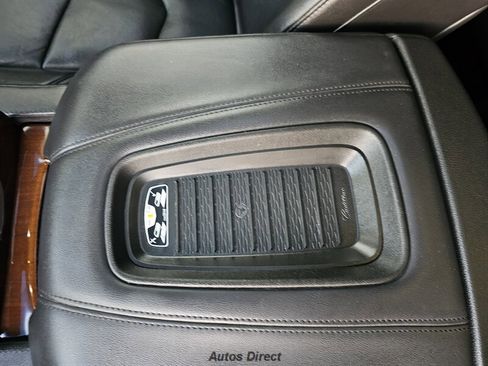 Used 2015 Cadillac Escalade Luxury AWD/4WD image 32