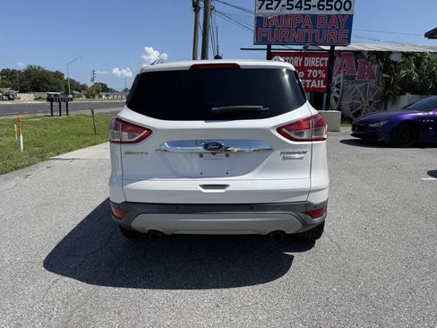 Used 2015 Ford Escape Titanium FWD image 4