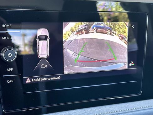 New 2025 Volkswagen Taos S image 18