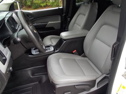 Used 2019 Chevrolet Colorado 2WD Extended Cab image 2