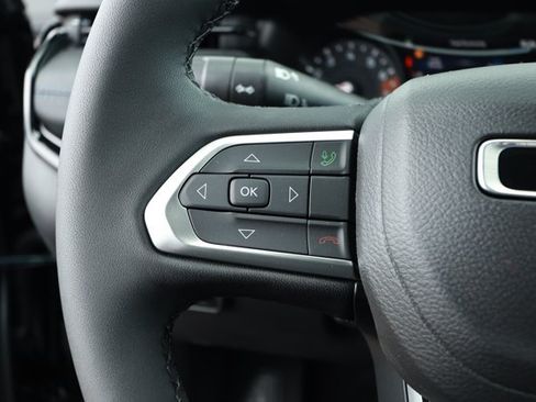 New 2026 Jeep Compass Latitude AWD/4WD image 13