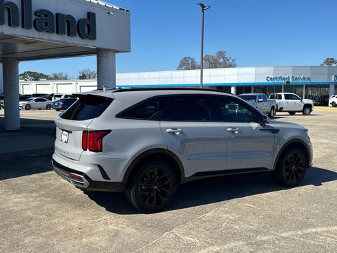Used 2022 Kia Sorento SX image 7