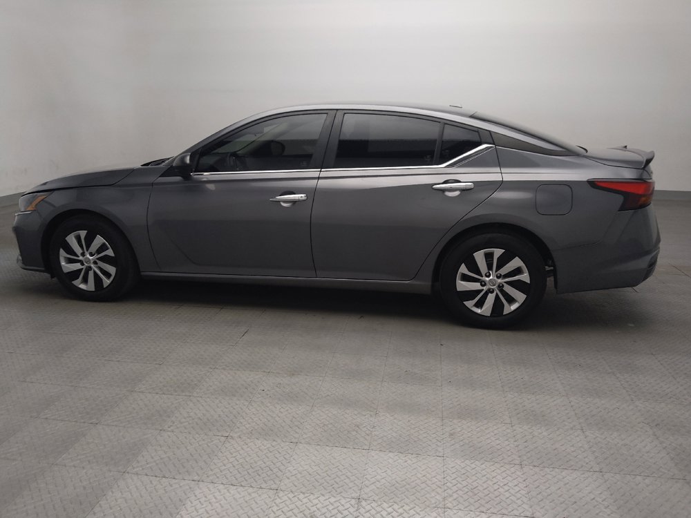 Used 2025 Nissan Altima 2.5 S FWD image 3