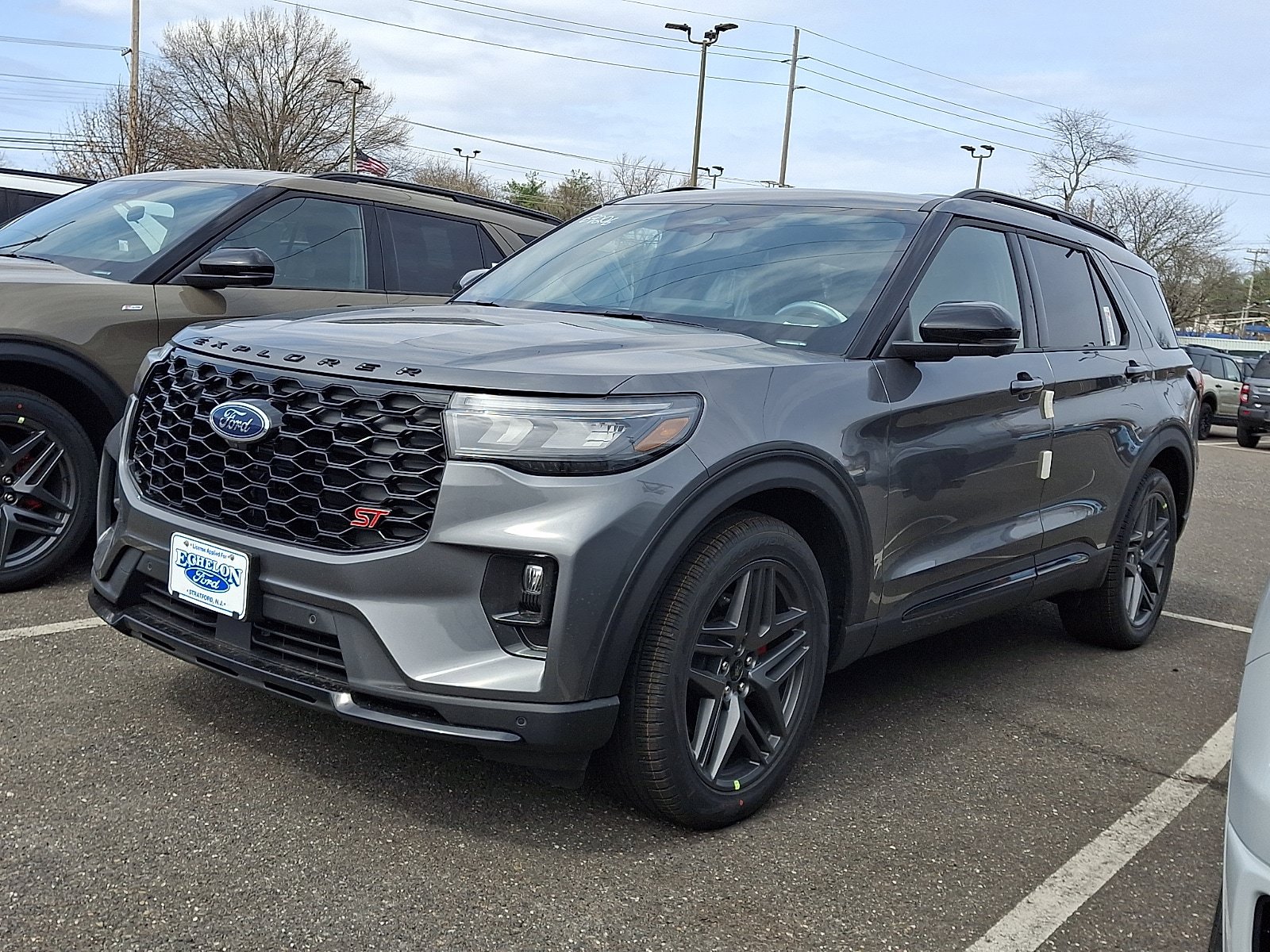 New 2026 Ford Explorer ST w/ Sun And Sound Package AWD/4WD image 3