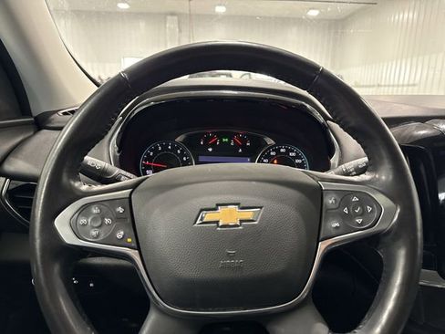 Used 2021 Chevrolet Traverse LT w/ LT Premium Package image 14