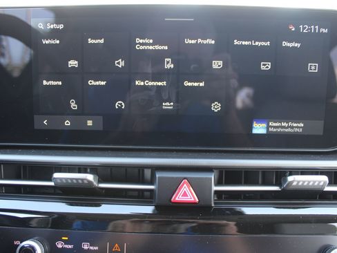 New 2026 Kia Sportage EX w/ EX Panorama Roof Package image 44