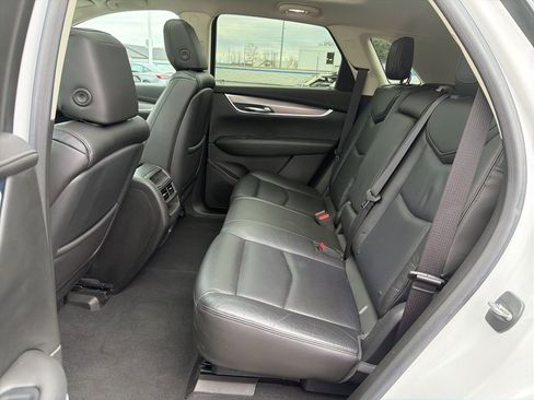 Used 2017 Cadillac XT5 Luxury w/ Driver Awareness Package image 20