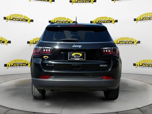 Used 2024 Jeep Compass Latitude AWD/4WD image 4
