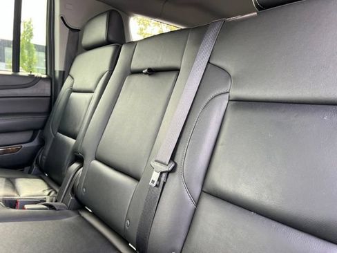 Used 2019 Chevrolet Suburban LT AWD/4WD image 32