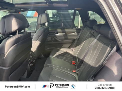 Used 2018 BMW X5 xDrive50i w/ Executive Package AWD/4WD image 16