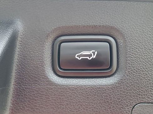 Used 2022 Hyundai Santa Fe SEL w/ Convenience + Premium Package image 18