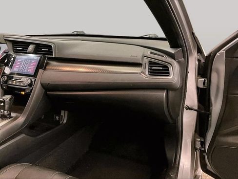 Used 2018 Honda Civic Sport Touring image 16