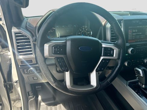 Used 2015 Ford F150 Platinum w/ Equipment Group 701A Luxury AWD/4WD image 11