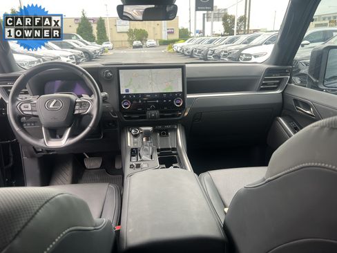 Used 2024 Lexus GX 550 w/ Accessory Package (Z1) AWD/4WD image 31