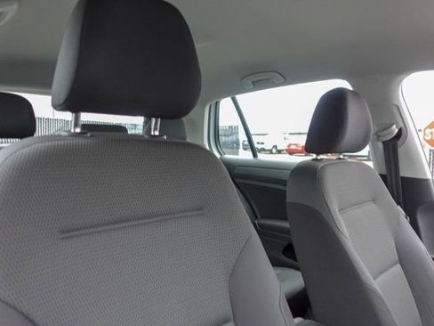 Used 2019 Volkswagen e-Golf SE w/ Driver Assistance Package image 15