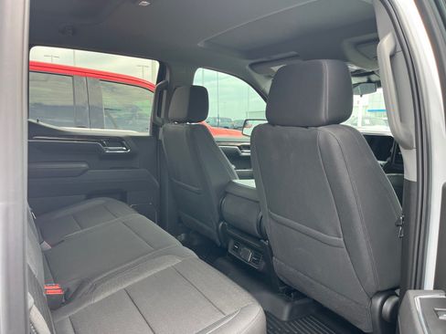 Used 2025 GMC Sierra 1500 Elevation RWD image 8