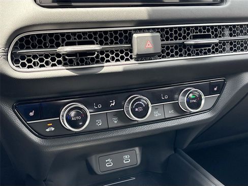 Certified 2026 Honda HR-V EX-L image 17