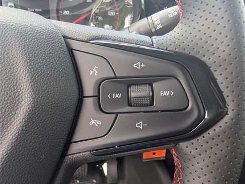 New 2026 Chevrolet Trax RS w/ Sunroof Package FWD image 22