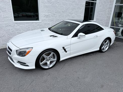 Used 2015 Mercedes-Benz SL 550 image 3