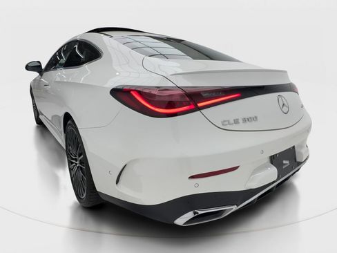 Used 2025 Mercedes-Benz CLE 300 4MATIC Coupe image 10