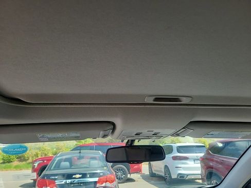 Used 2013 Toyota RAV4 Limited image 9