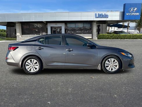 Used 2020 Nissan Sentra S image 8