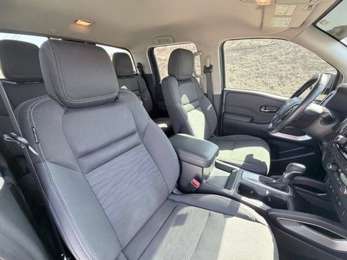 Certified 2024 Nissan Frontier SV w/ SV Convenience Package RWD image 30