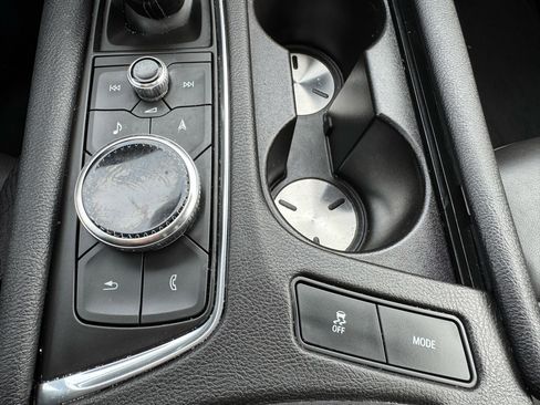 Used 2025 Cadillac XT5 Premium Luxury image 22