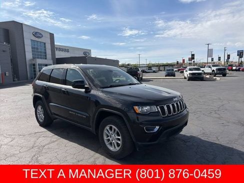 Used 2020 Jeep Grand Cherokee Laredo AWD/4WD image 1