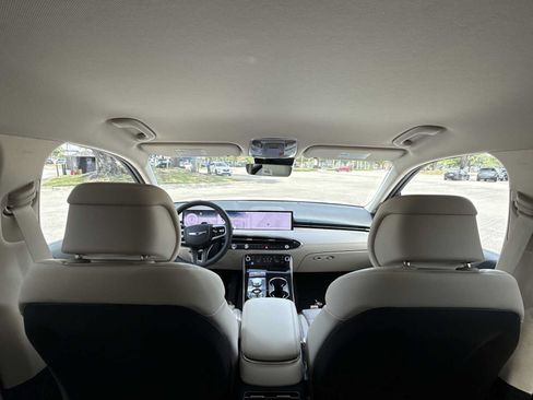 New 2026 Genesis GV70 2.5T AWD/4WD image 23