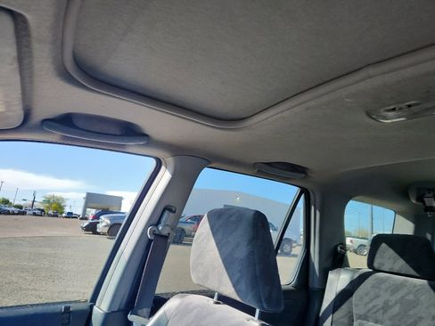 Used 2004 Honda CR-V EX image 25