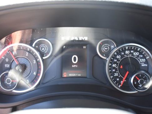 Used 2024 RAM 3500 Big Horn AWD/4WD image 23