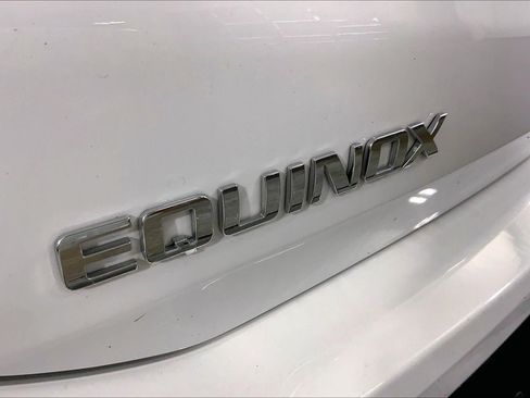 Used 2024 Chevrolet Equinox LT AWD/4WD image 8