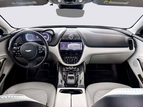 Used 2024 Aston Martin DBX 707 image 19