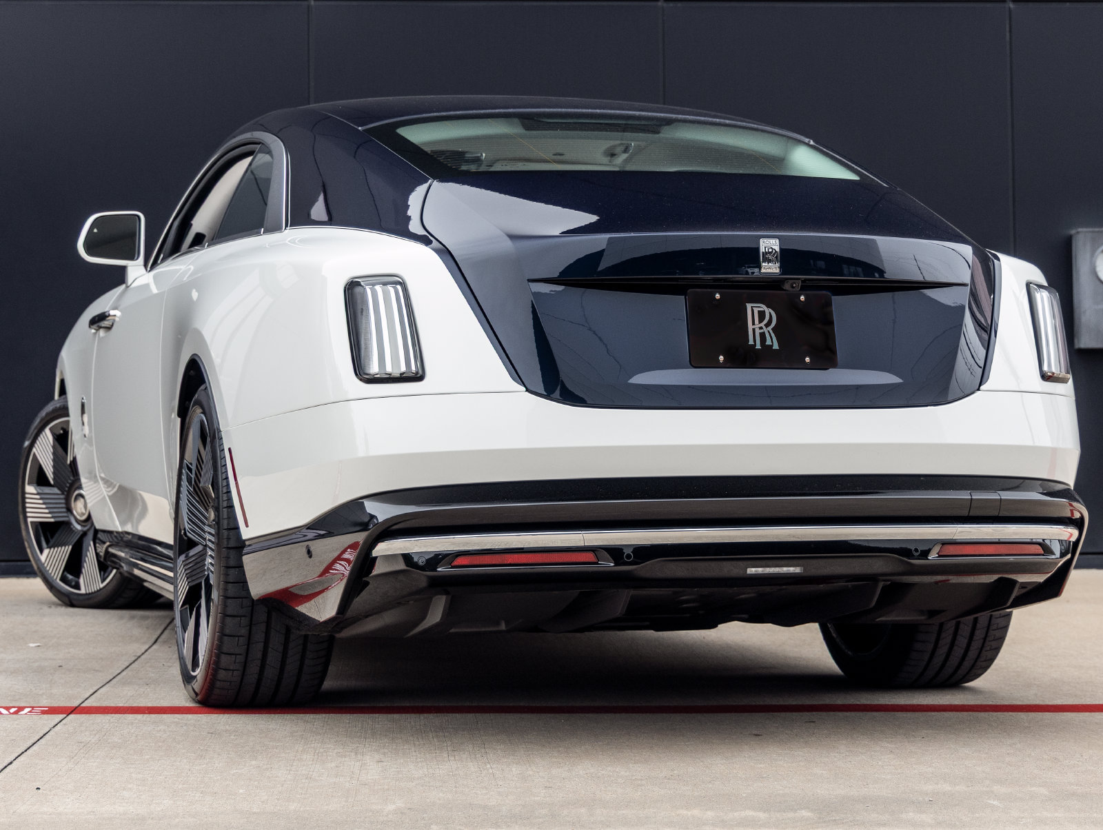 Certified 2026 Rolls-Royce Spectre w/ Spectre Enhancement Package AWD/4WD image 9