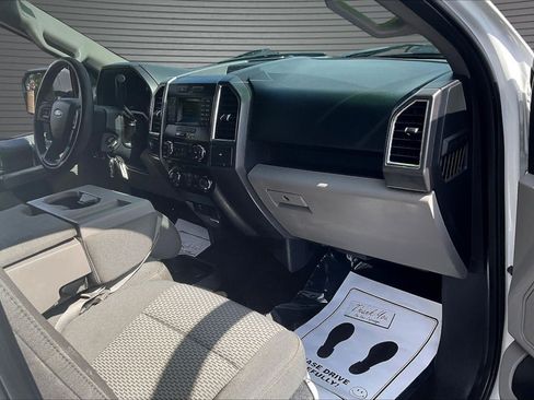 Used 2016 Ford F150 XLT AWD/4WD image 25