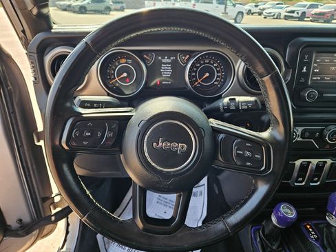 Used 2020 Jeep Wrangler Sport AWD/4WD image 13