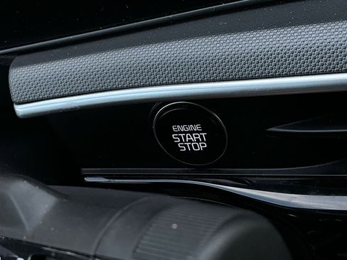 Used 2025 Kia K5 LXS image 29