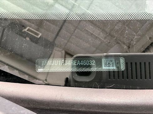 Used 2024 Ford Expedition XLT image 8