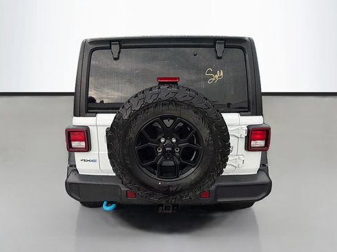 Used 2024 Jeep Wrangler Unlimited AWD/4WD image 7