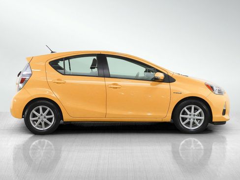 Used 2014 Toyota Prius C Three image 6